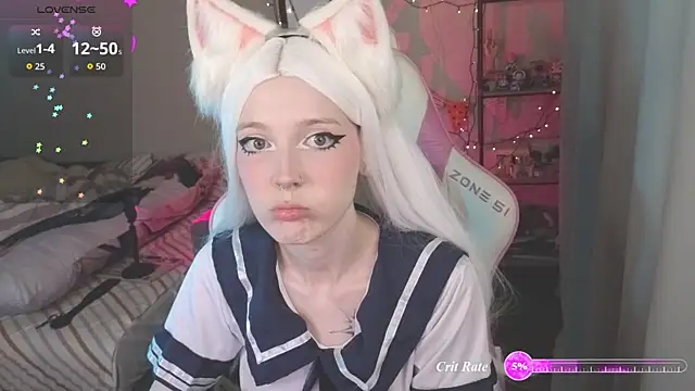 Snapshot of Tati_Crackling chatting on July 25, 2026, 10:16 pm Tati Crackling online show from July 25, 2026, 10:16 pm