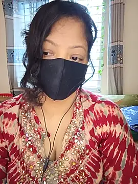 Cute Ishita103 online show from July 8, 2026, 8:37 am