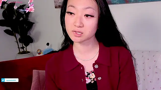 MySweetSofie online show from January 11, 2026, 9:55 pm