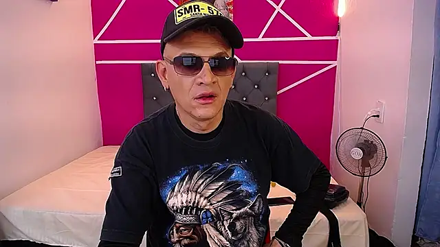 Snapshot of Cesirry_ chatting on July 29, 2026, 6:07 pm Cesirry online show from July 29, 2026, 6:07 pm
