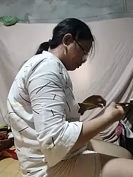 whatmes online show from August 5, 2026, 2:49 am