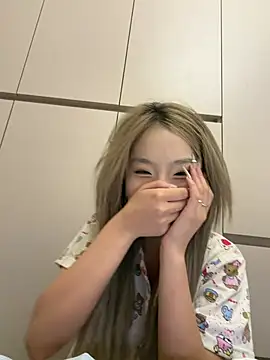 Snapshot of Uugirl00 chatting on June 21, 2026, 3:51 pm Uugirl00 online show from June 21, 2026, 3:51 pm