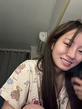 Snapshot of Uugirl00 chatting on July 27, 2026, 4:14 pm Uugirl00 online show from July 27, 2026, 4:14 pm