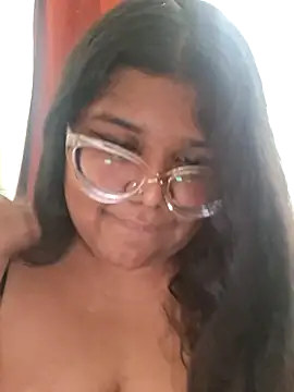 Delya soloexperimento online show from June 30, 2026, 4:51 pm