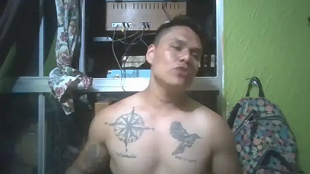 LatinoLeones online show from July 30, 2026, 3:49 am