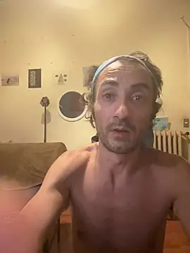 foxymoron210380 online show from August 4, 2026, 10:58 pm