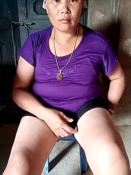 NyloveSquirt online show from June 27, 2026, 8:42 am