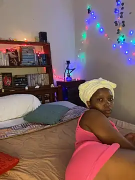 Snapshot of SexyArya_ chatting on July 8, 2026, 7:25 pm SexyArya online show from July 8, 2026, 7:25 pm