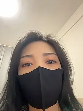 luobo046835 online show from June 24, 2026, 2:59 pm