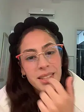 Snapshot of gatitapicosa chatting on July 7, 2026, 3:42 am gatitapicosa online show from July 7, 2026, 3:42 am