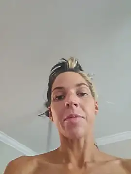 lil jiggly online show from June 28, 2026, 8:26 pm