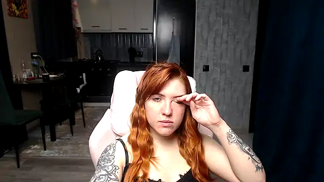 Reginasmilee online show from April 2, 2026, 2:41 am