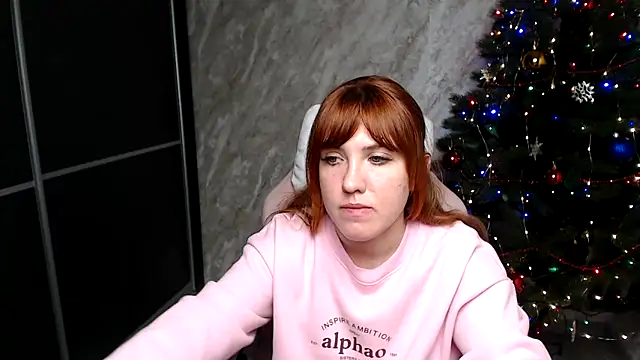 Reginasmilee online show from December 16, 2025, 1:48 pm