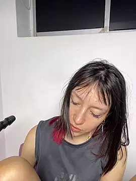 im lizzy17 online show from July 23, 2026, 6:22 am