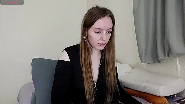 Snapshot of Felicia_Miller chatting on July 24, 2026, 9:44 pm Felicia Miller online show from July 24, 2026, 9:44 pm