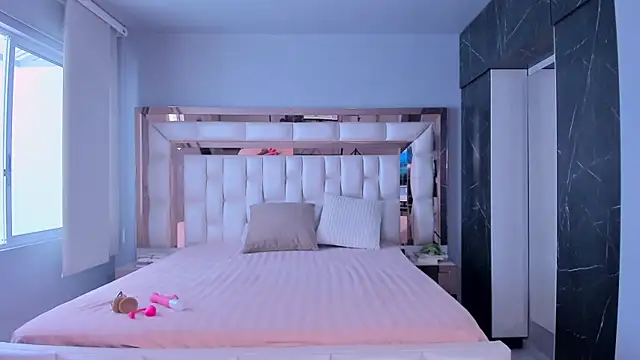 SarahPreston online show from January 29, 2025, 6:28 pm