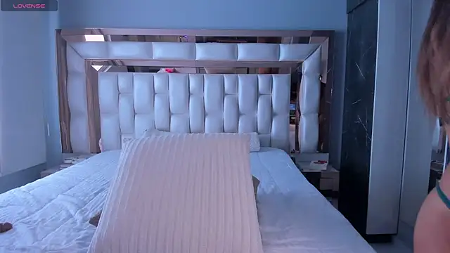 SarahPreston online show from March 11, 2025, 5:46 pm