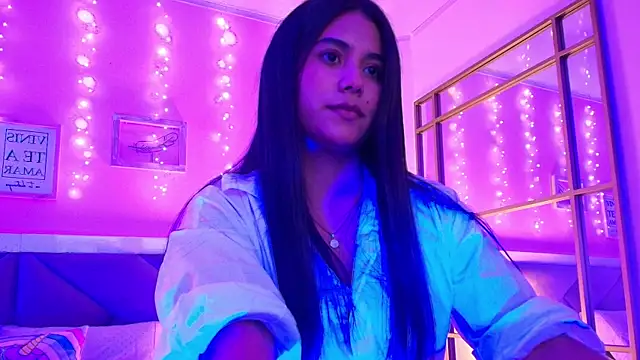 luna connors online show from June 23, 2026, 9:02 pm