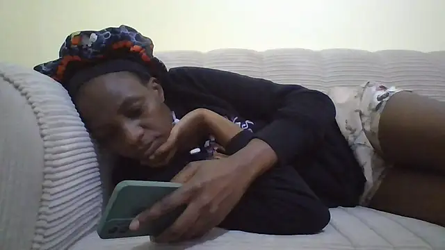 Snapshot of Savannah_Leex chatting on June 28, 2026, 3:46 am Savannah Leex online show from June 28, 2026, 3:46 am