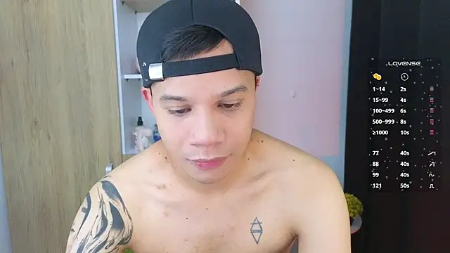 Snapshot of Im_Marco_ chatting on June 26, 2026, 12:49 am Im Marco online show from June 26, 2026, 12:49 am