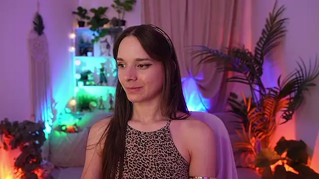 Anna Leah  online show from August 4, 2026, 6:23 pm
