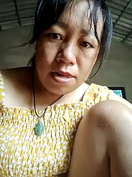 Moon squirtt online show from August 5, 2026, 12:37 am