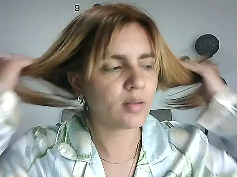 Asly- online show from July 16, 2026, 6:49 pm