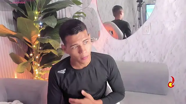 Snapshot of Noah_sexhotty chatting on July 26, 2026, 2:51 am Noah sexhotty online show from July 26, 2026, 2:51 am