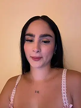 Snapshot of iamsierragreco chatting on July 17, 2026, 5:15 am iamsierragreco online show from July 17, 2026, 5:15 am