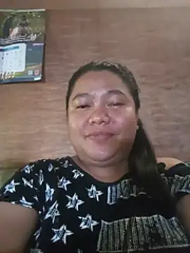 Snapshot of Glamourous_Smile16 chatting on July 17, 2026, 2:09 am Glamourous Smile16 online show from July 17, 2026, 2:09 am