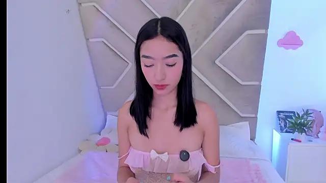 Snapshot of annelisee_ chatting on June 26, 2026, 11:10 pm annelisee online show from June 26, 2026, 11:10 pm