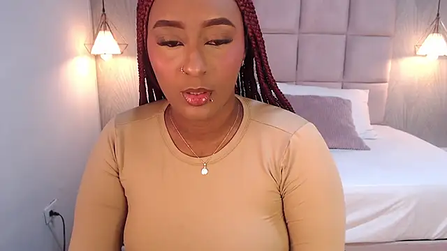 Snapshot of Elodi_Brown chatting on July 11, 2026, 10:54 pm Elodi Brown online show from July 11, 2026, 10:54 pm