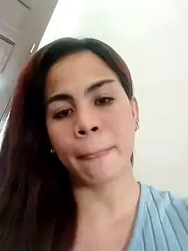 carla 69x online show from July 7, 2026, 6:47 am