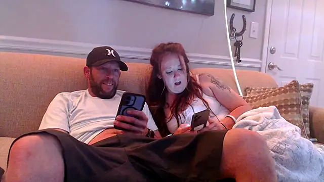 Snapshot of Playful_Pair0924 chatting on July 5, 2026, 7:04 am Playful Pair0924 online show from July 5, 2026, 7:04 am