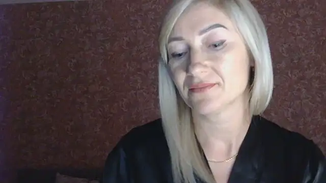 Snapshot of moonlightAnna chatting on July 11, 2026, 11:49 pm moonlightAnna online show from July 11, 2026, 11:49 pm