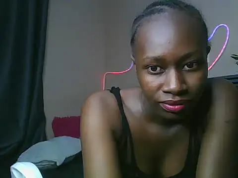 Caramelpink online show from July 7, 2026, 12:35 am