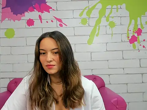 MariannRoxy online show from July 6, 2026, 12:23 pm