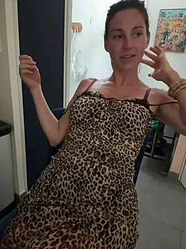 Rosiela online show from July 22, 2026, 9:06 pm