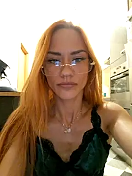 Snapshot of Bella-de-Lamour chatting on July 11, 2026, 11:05 pm Bella-de-Lamour online show from July 11, 2026, 11:05 pm