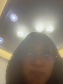 Snapshot of shieru_neko chatting on July 7, 2026, 1:14 pm shieru neko online show from July 7, 2026, 1:14 pm