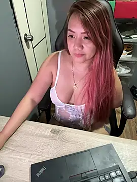 chloe wonderlust online show from July 14, 2026, 1:06 pm