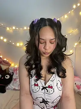Snapshot of Siena_kay chatting on July 18, 2026, 9:45 pm Siena kay online show from July 18, 2026, 9:45 pm