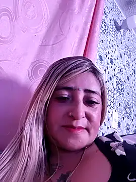 Snapshot of AlexaJonnes chatting on August 8, 2026, 12:06 am AlexaJonnes online show from August 8, 2026, 12:06 am