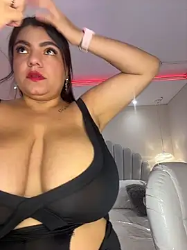 Snapshot of DaniaMillerr_ chatting on July 12, 2026, 6:09 pm DaniaMillerr online show from July 12, 2026, 6:09 pm