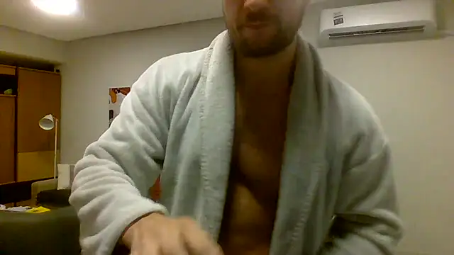 Snapshot of Mrgray28 chatting on July 10, 2026, 11:49 pm Mrgray28 online show from July 10, 2026, 11:49 pm