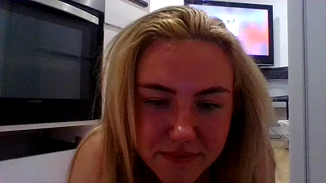 MaddyCherryX online show from July 2, 2026, 11:11 pm