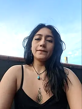 Snapshot of _Evelyn25_ chatting on July 5, 2026, 11:00 pm Evelyn25 online show from July 5, 2026, 11:00 pm