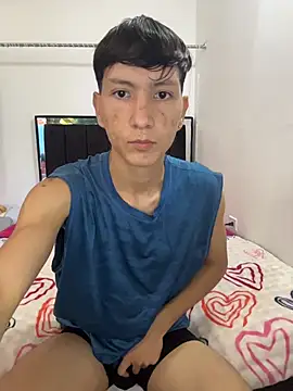 Snapshot of Sammy-Boy_2 chatting on July 15, 2026, 9:55 pm Sammy-Boy 2 online show from July 15, 2026, 9:55 pm