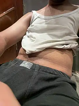 hottie daddy online show from July 18, 2026, 1:52 pm