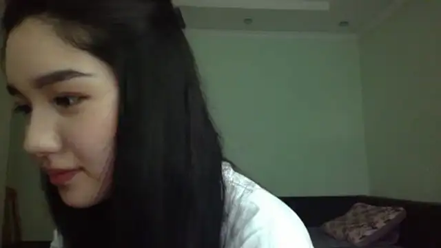 Snapshot of MintyMuse chatting on July 7, 2026, 6:47 am MintyMuse online show from July 7, 2026, 6:47 am